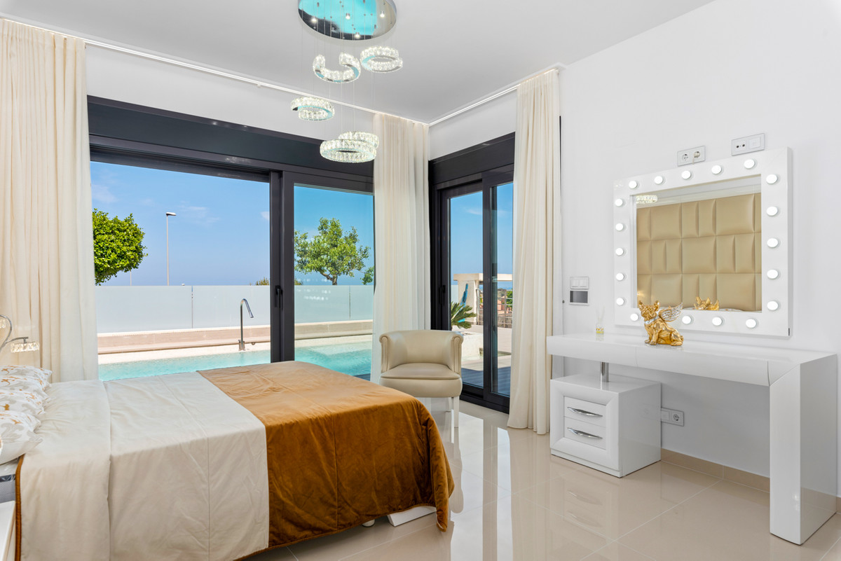 5 Bed Townhouse for sale in San Miguel De Salinas Costa Blanca, Alicante, Spain