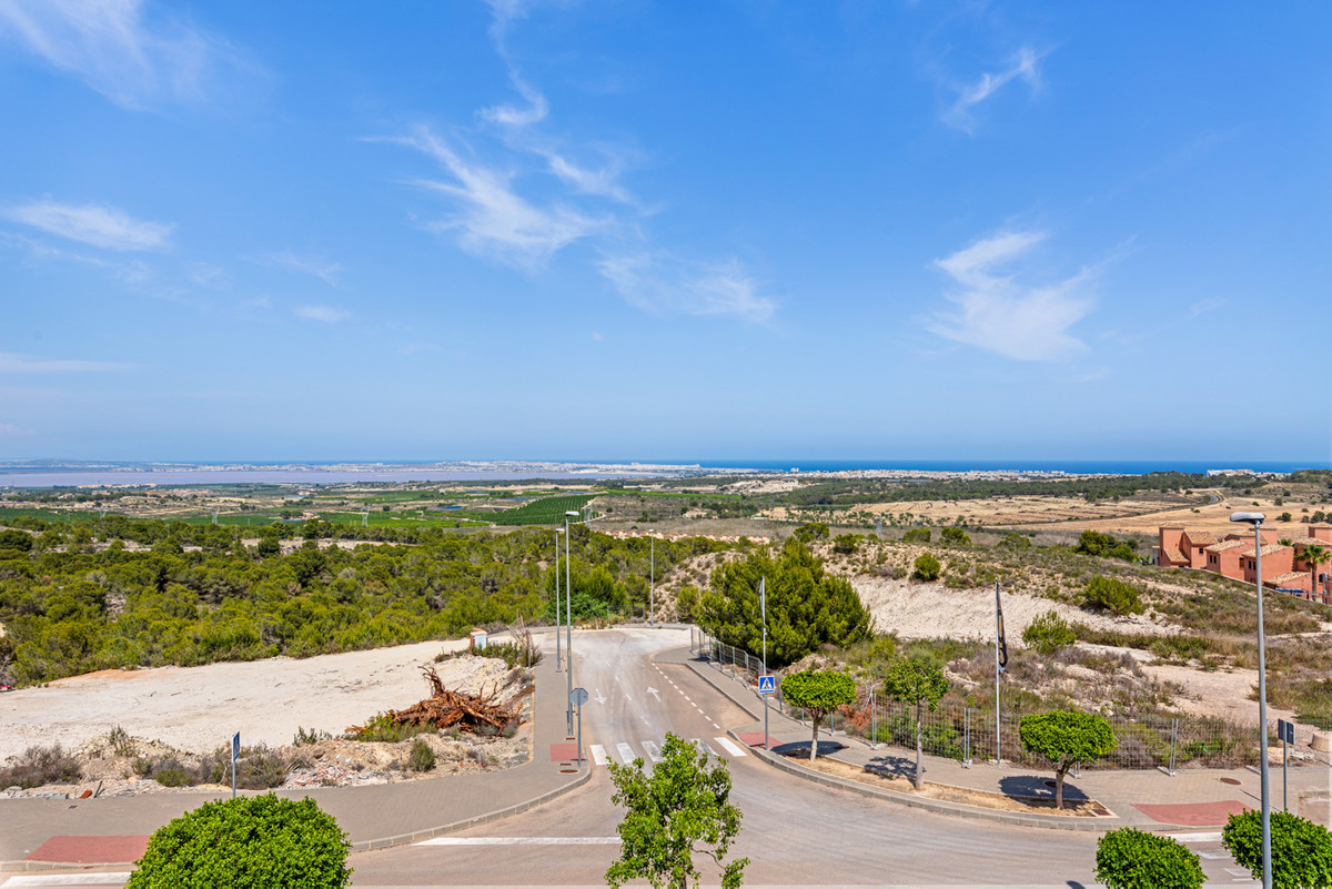 5 Bed Townhouse for sale in San Miguel De Salinas Costa Blanca, Alicante, Spain