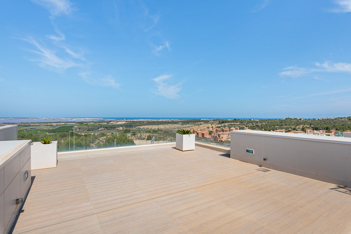 5 Bed Townhouse for sale in San Miguel De Salinas Costa Blanca, Alicante, Spain