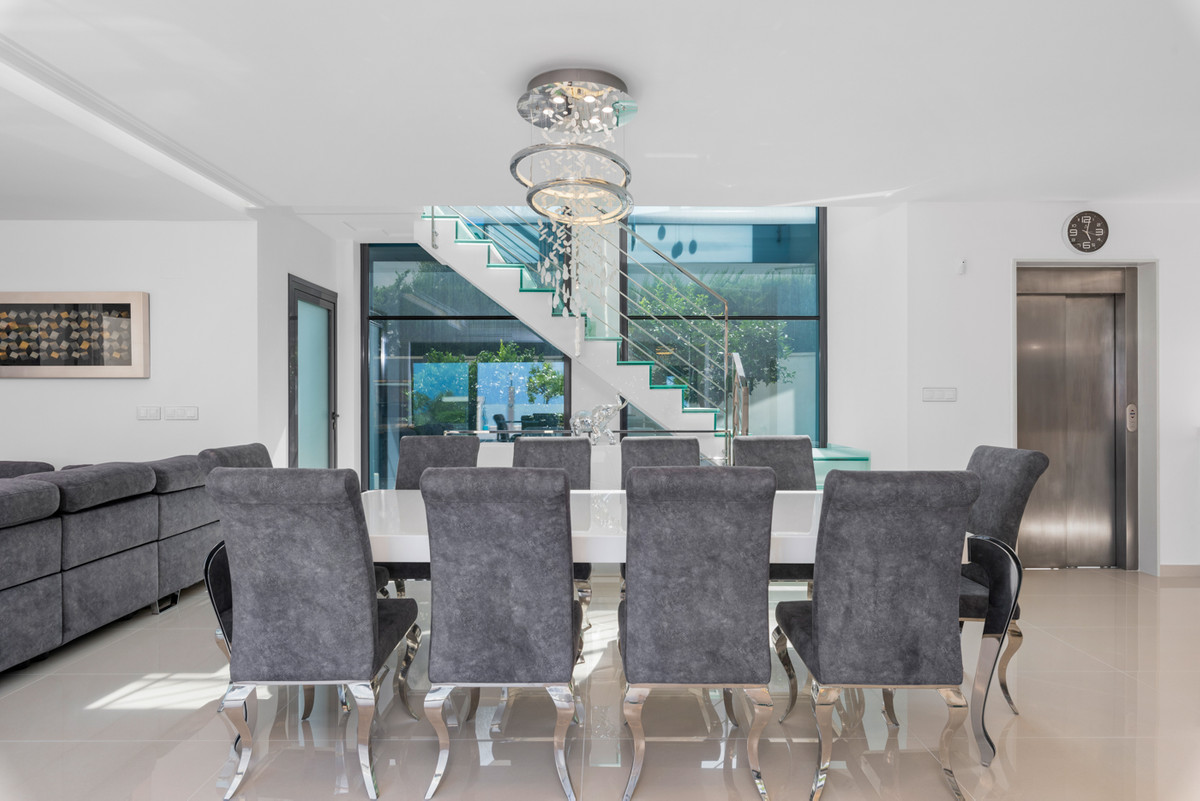5 Bed Townhouse for sale in San Miguel De Salinas Costa Blanca, Alicante, Spain