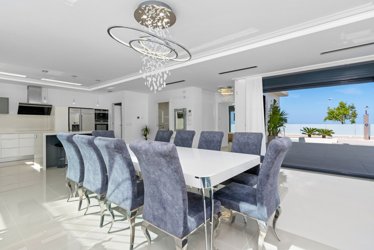 5 Bed Townhouse for sale in San Miguel De Salinas Costa Blanca, Alicante, Spain