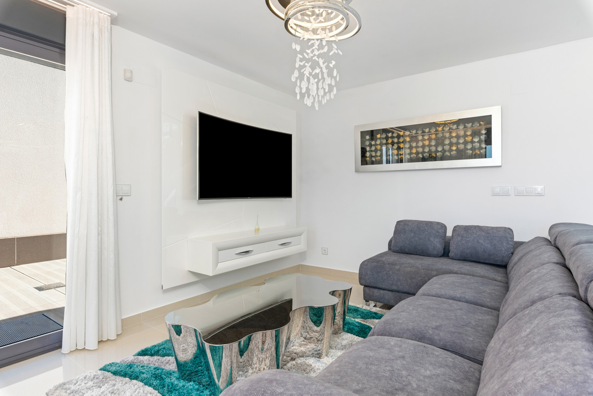 5 Bed Townhouse for sale in San Miguel De Salinas Costa Blanca, Alicante, Spain