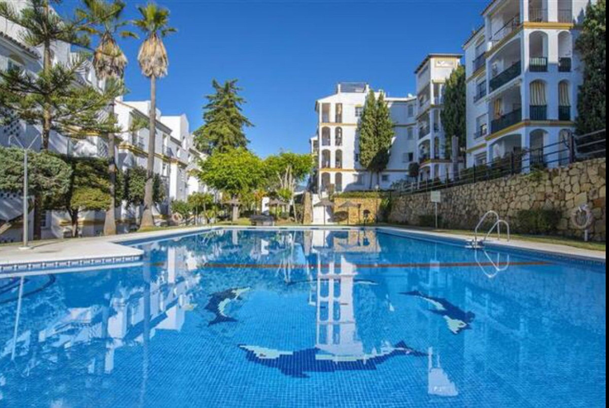 2 Bed Apartment for sale in Diana Park Costa Del Sol, Málaga, Spain