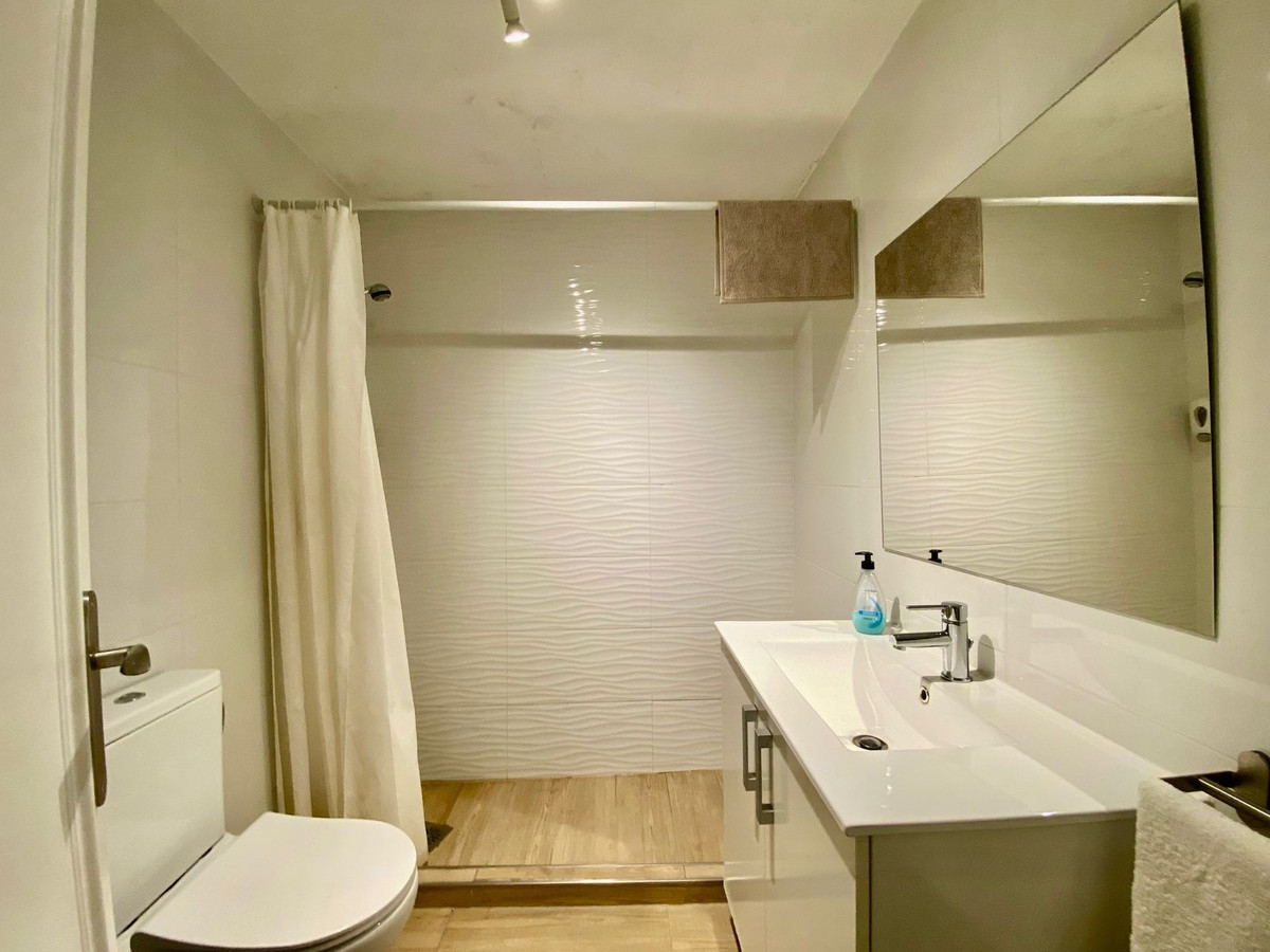 2 Bed Apartment for sale in Diana Park Costa Del Sol, Málaga, Spain
