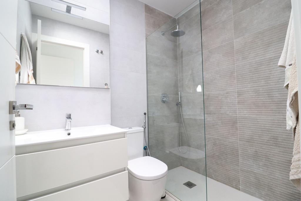 Se vende Villa - Chalet de 3 dormitorios en Costa Blanca, Alicante, España