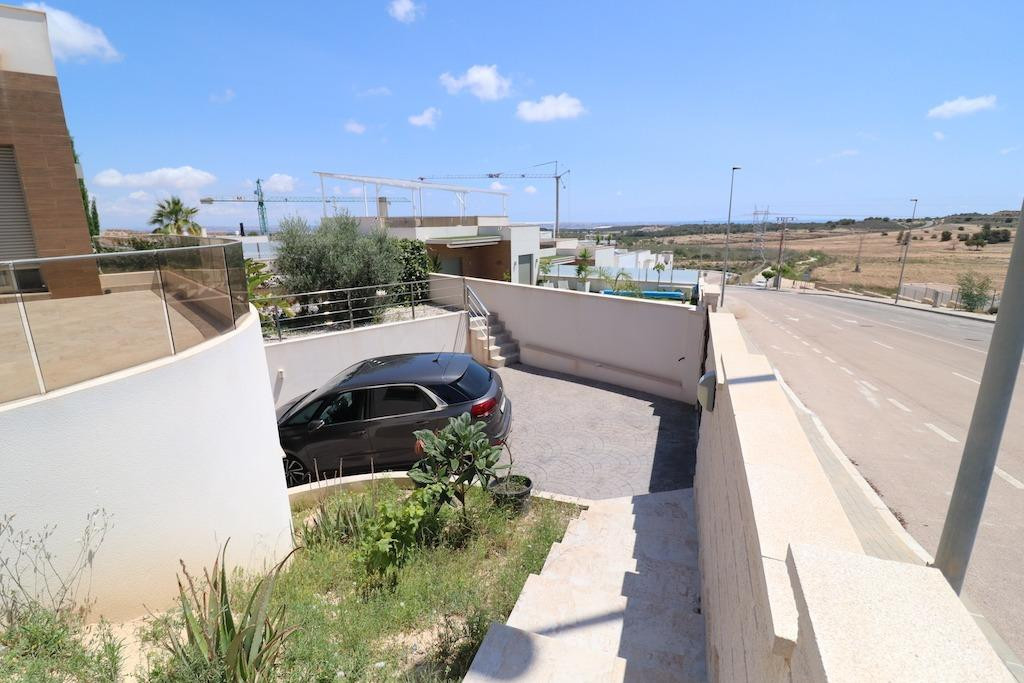 Se vende Villa - Chalet de 3 dormitorios en Costa Blanca, Alicante, España
