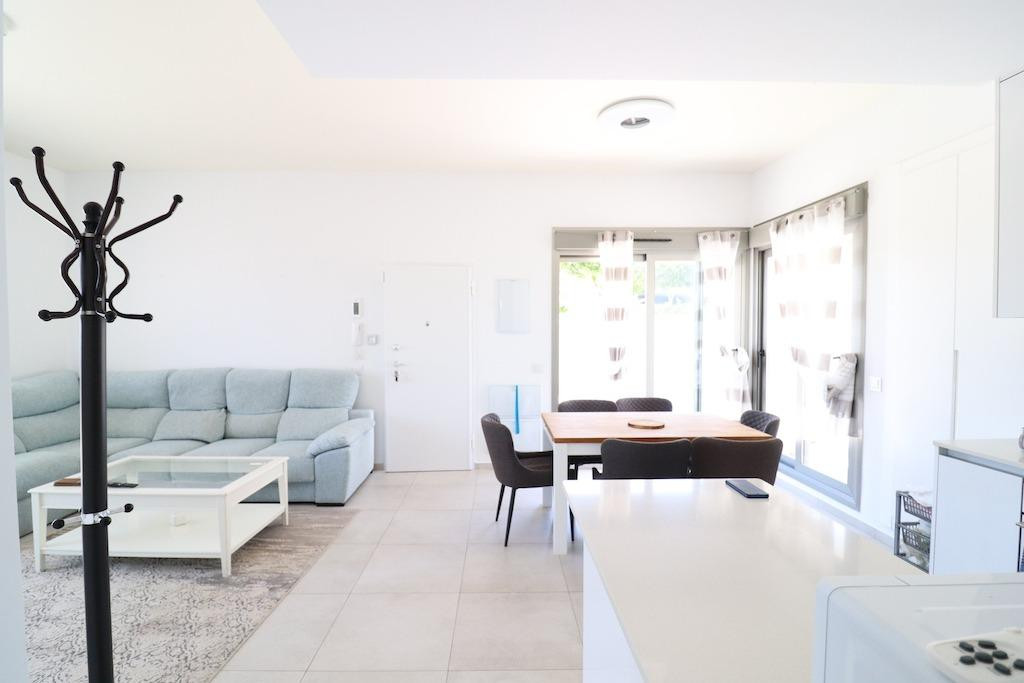 Se vende Villa - Chalet de 3 dormitorios en Costa Blanca, Alicante, España