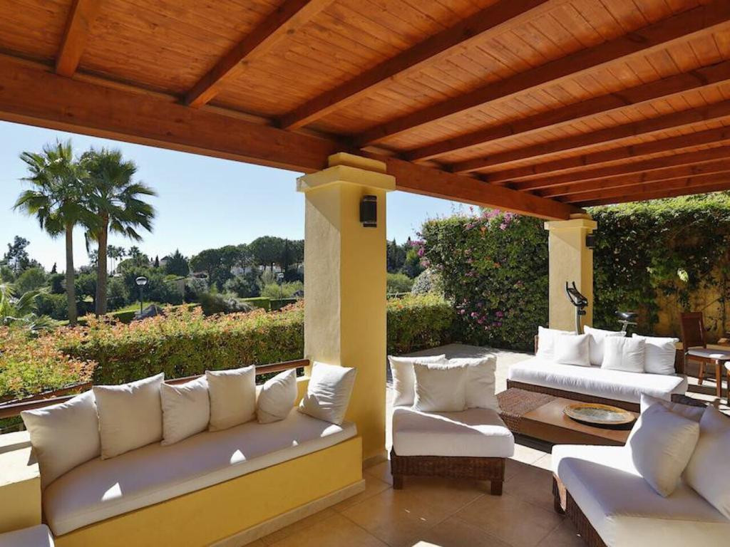 3 Bed Apartment for sale in The Golden Mile Costa Del Sol, Málaga, Spain