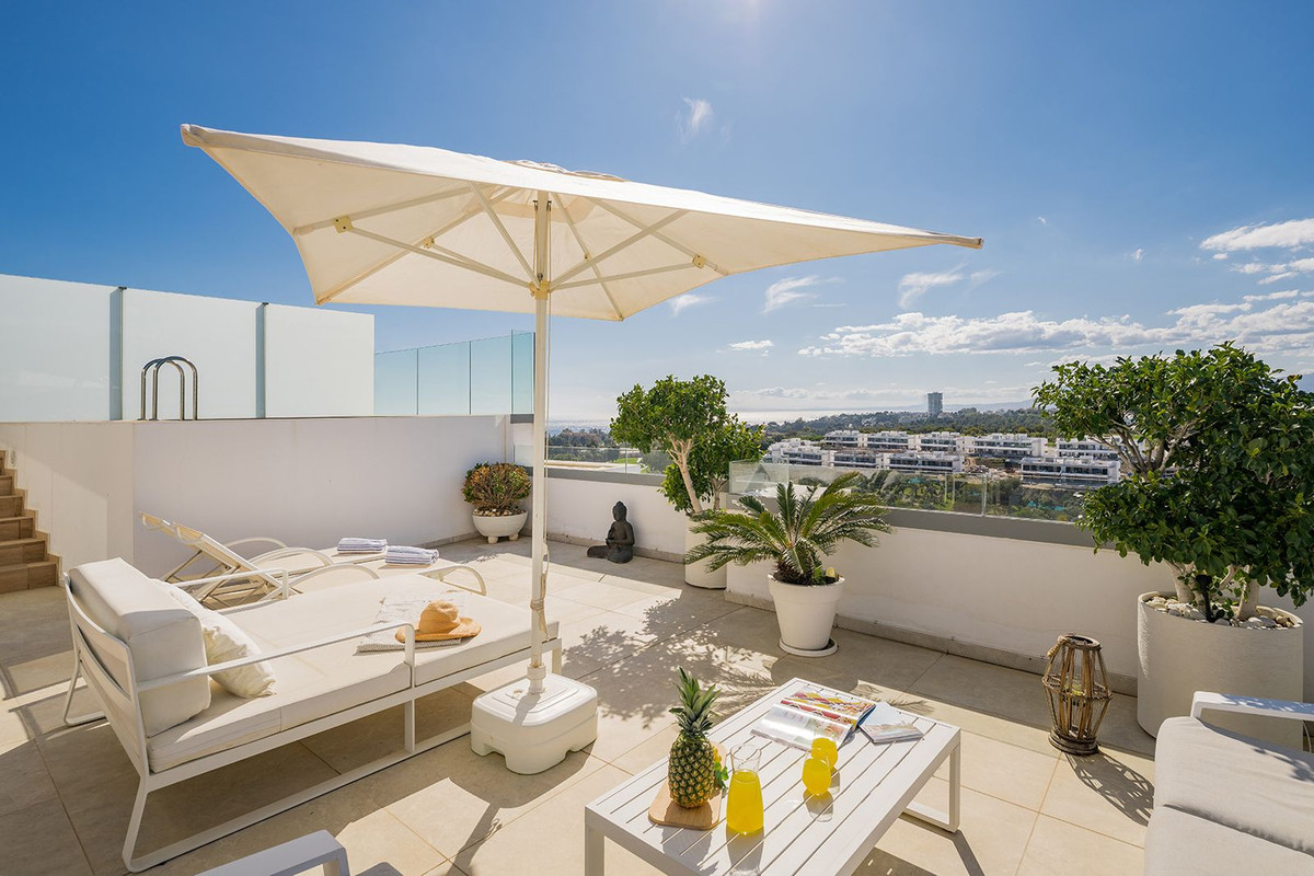 4 Bed Apartment for sale in Santa Clara Costa Del Sol, Málaga, Spain