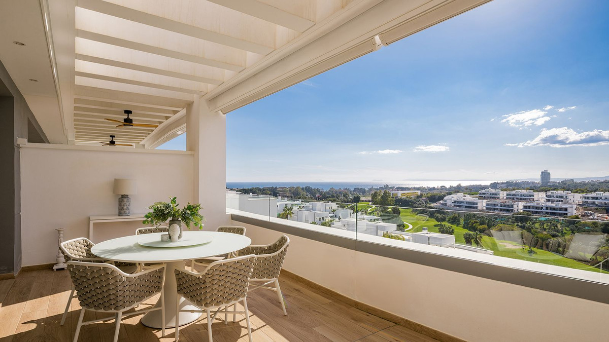4 Bed Apartment for sale in Santa Clara Costa Del Sol, Málaga, Spain