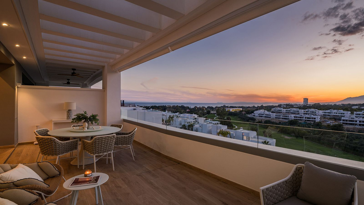4 Bed Apartment for sale in Santa Clara Costa Del Sol, Málaga, Spain