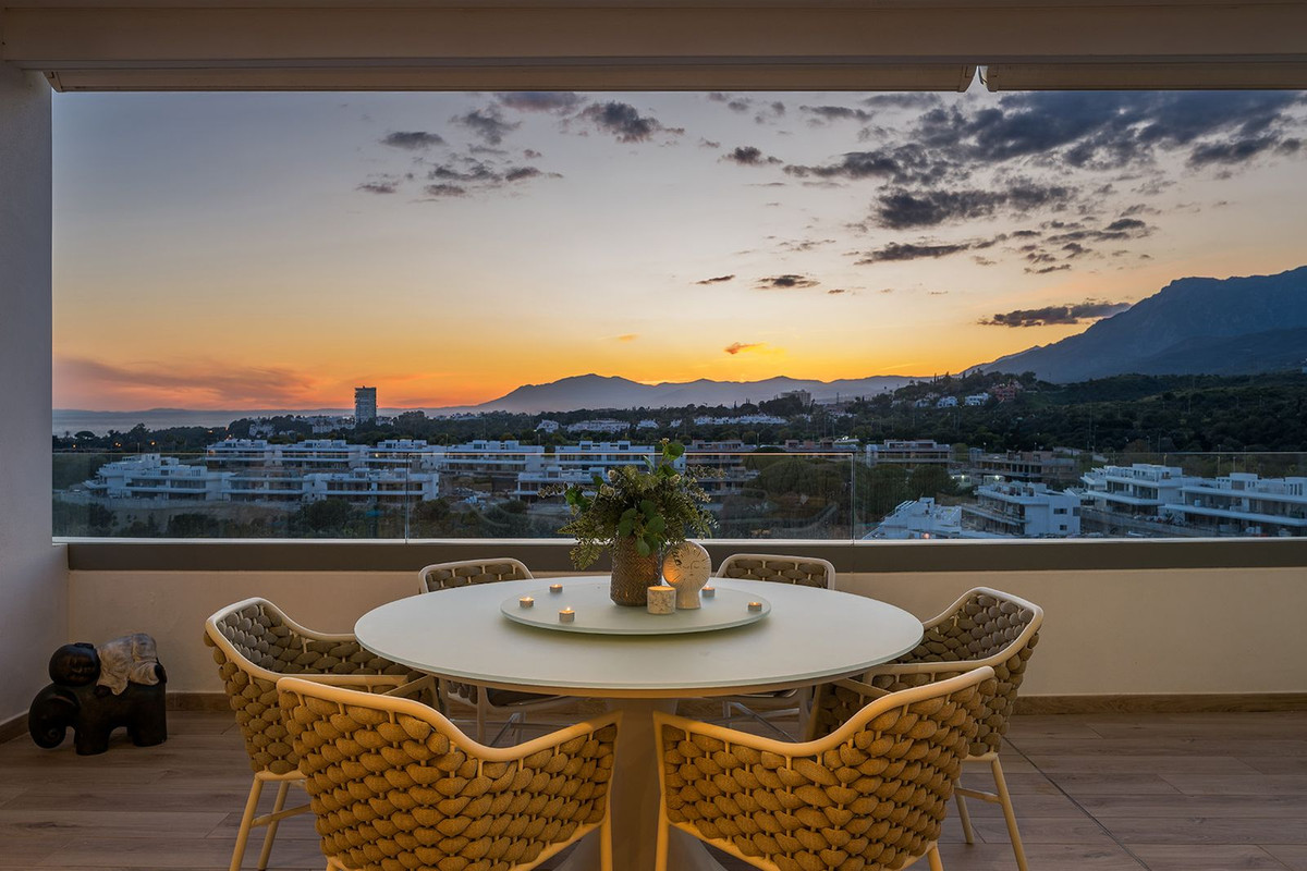 4 Bed Apartment for sale in Santa Clara Costa Del Sol, Málaga, Spain