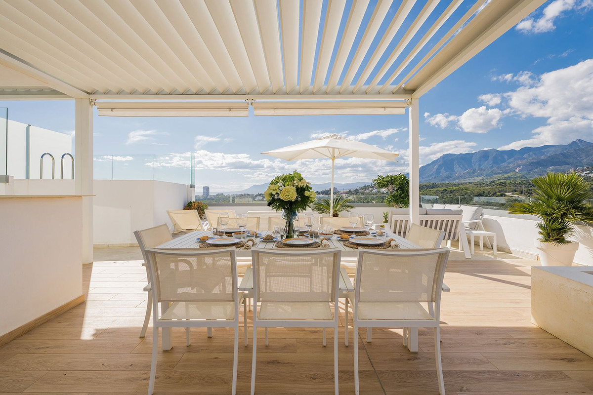 4 Bed Apartment for sale in Santa Clara Costa Del Sol, Málaga, Spain