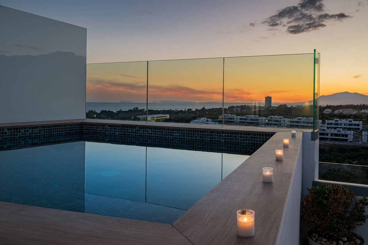 4 Bed Apartment for sale in Santa Clara Costa Del Sol, Málaga, Spain