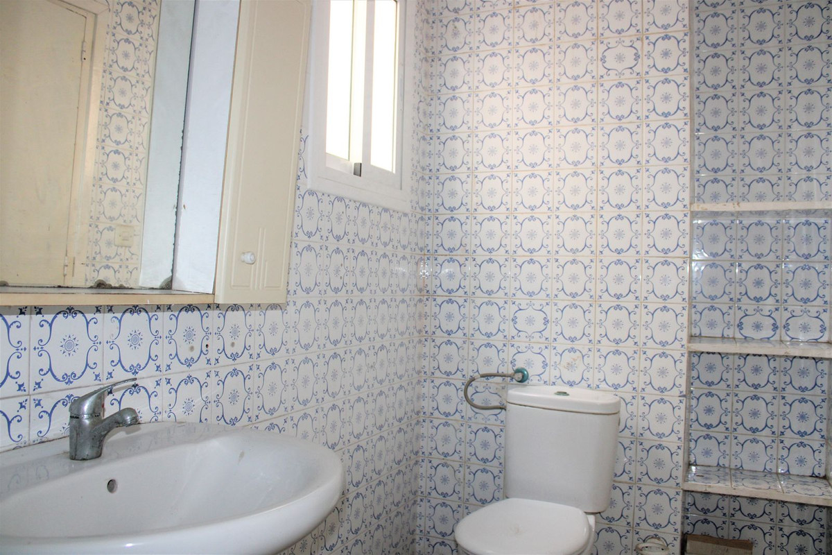 4 Bed Townhouse for sale in Nerja Costa Del Sol East, Málaga, Spain