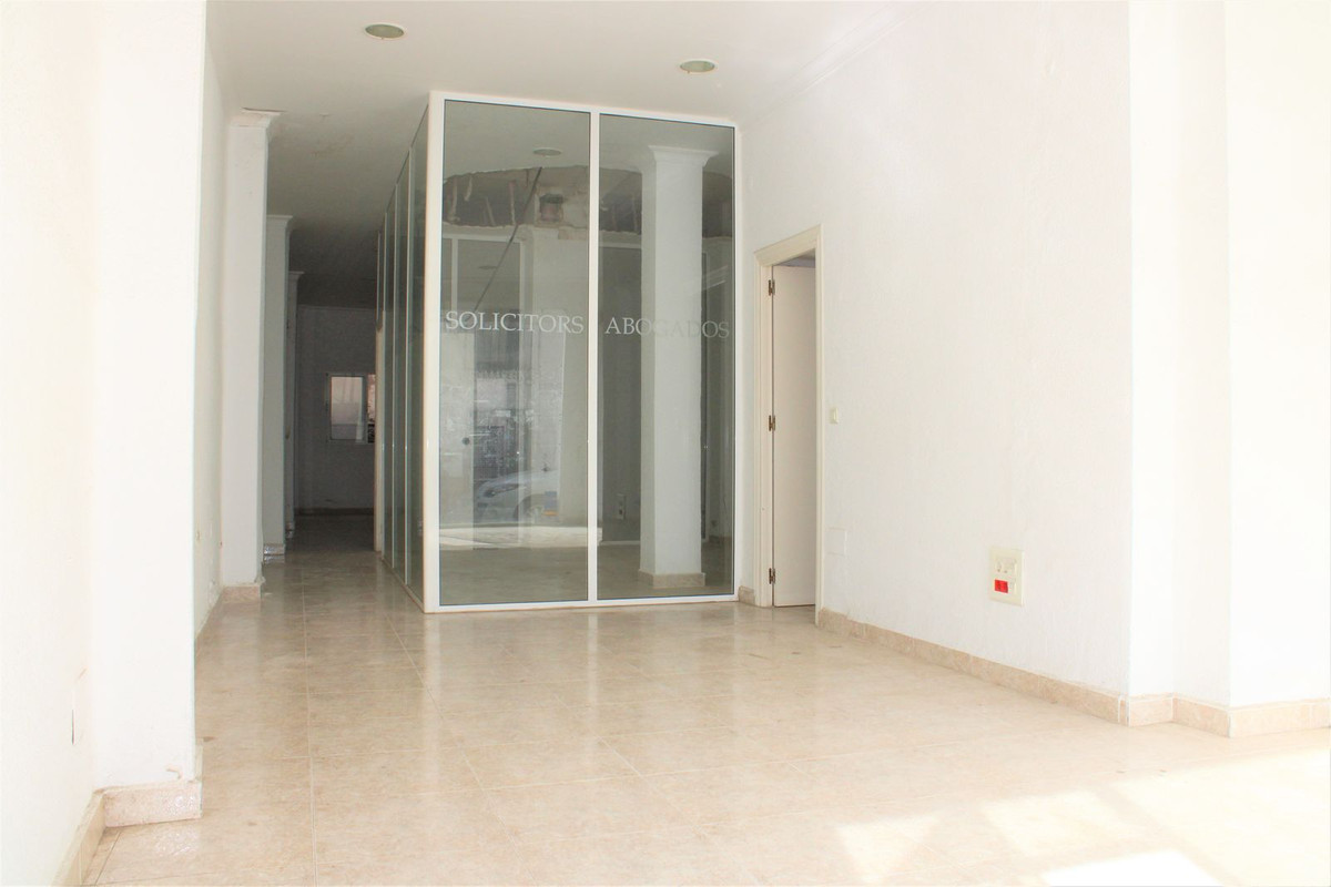 4 Bed Townhouse for sale in Nerja Costa Del Sol East, Málaga, Spain