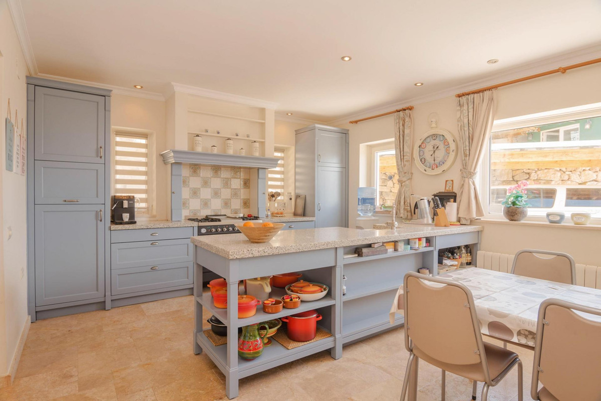 4 Bed Townhouse for sale in Callosa Den Sarria Costa Blanca, Alicante, Spain
