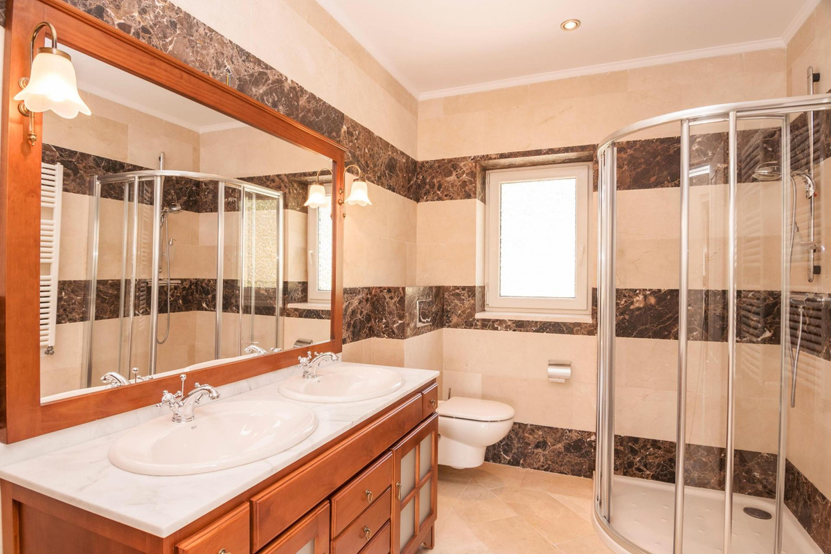 4 Bed Townhouse for sale in Callosa Den Sarria Costa Blanca, Alicante, Spain