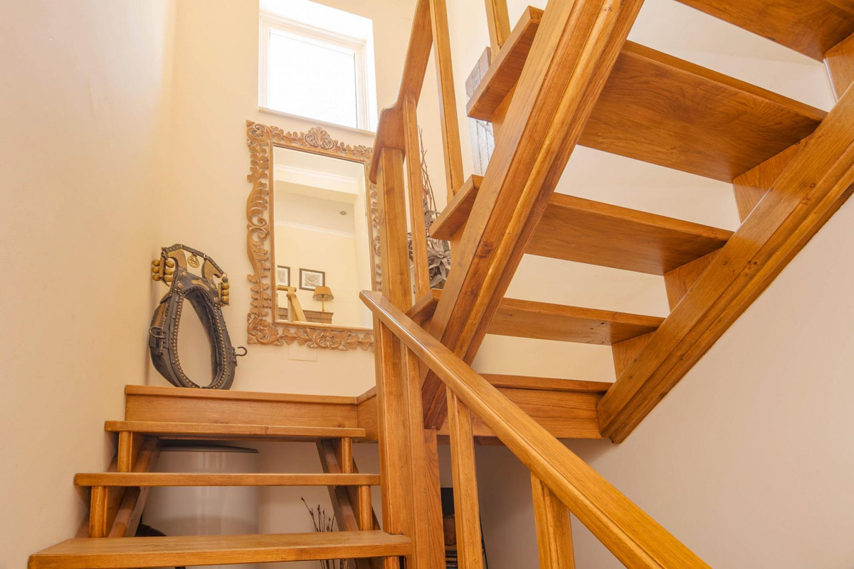 4 Bed Townhouse for sale in Callosa Den Sarria Costa Blanca, Alicante, Spain