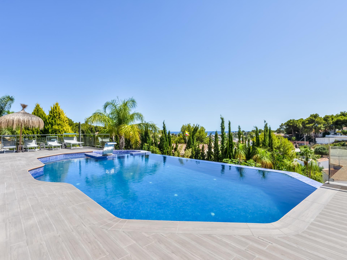 5 Bed Townhouse for sale in Benissa Costa Blanca, Alicante, Spain