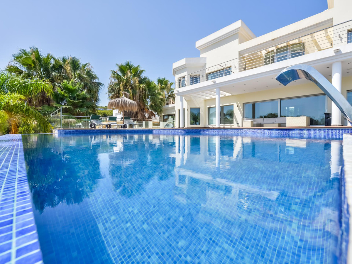 5 Bed Townhouse for sale in Benissa Costa Blanca, Alicante, Spain