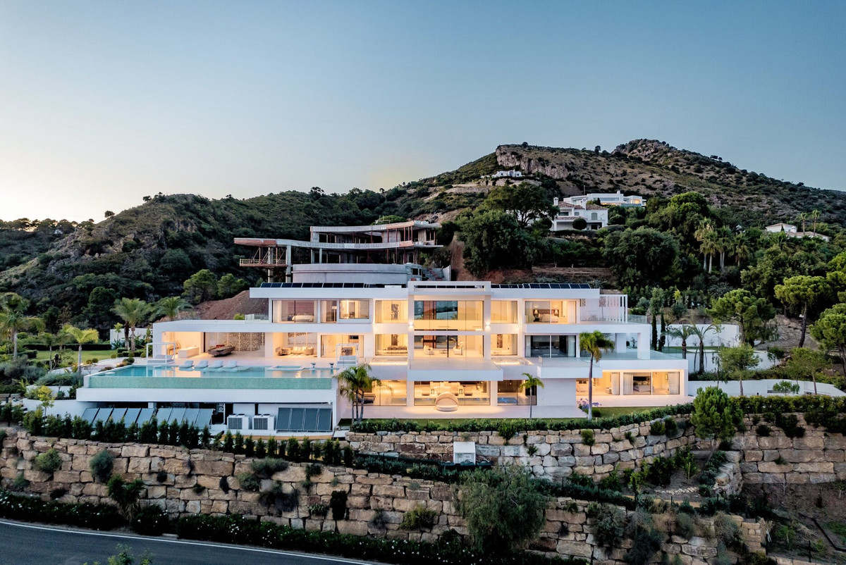 Se vende Villa - Chalet de 7 dormitorios en Costa Del Sol, Málaga, España
