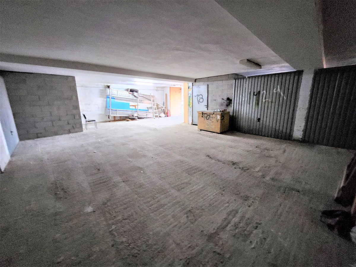 Commercial unit for sale in Manilva Costa Del Sol, Málaga, Spain