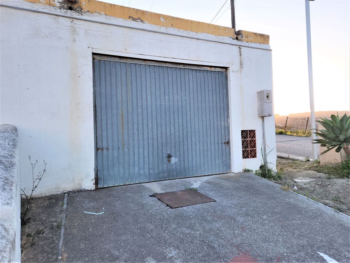 Commercial unit for sale in Manilva Costa Del Sol, Málaga, Spain
