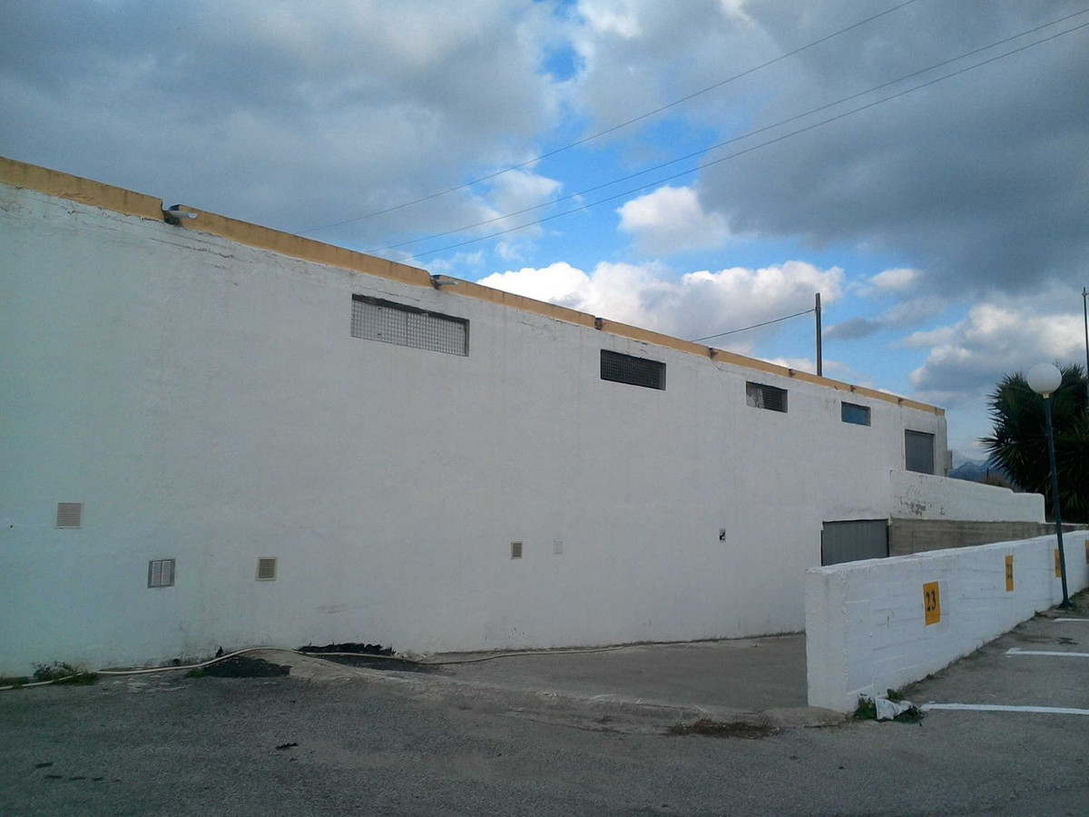 Commercial unit for sale in Manilva Costa Del Sol, Málaga, Spain