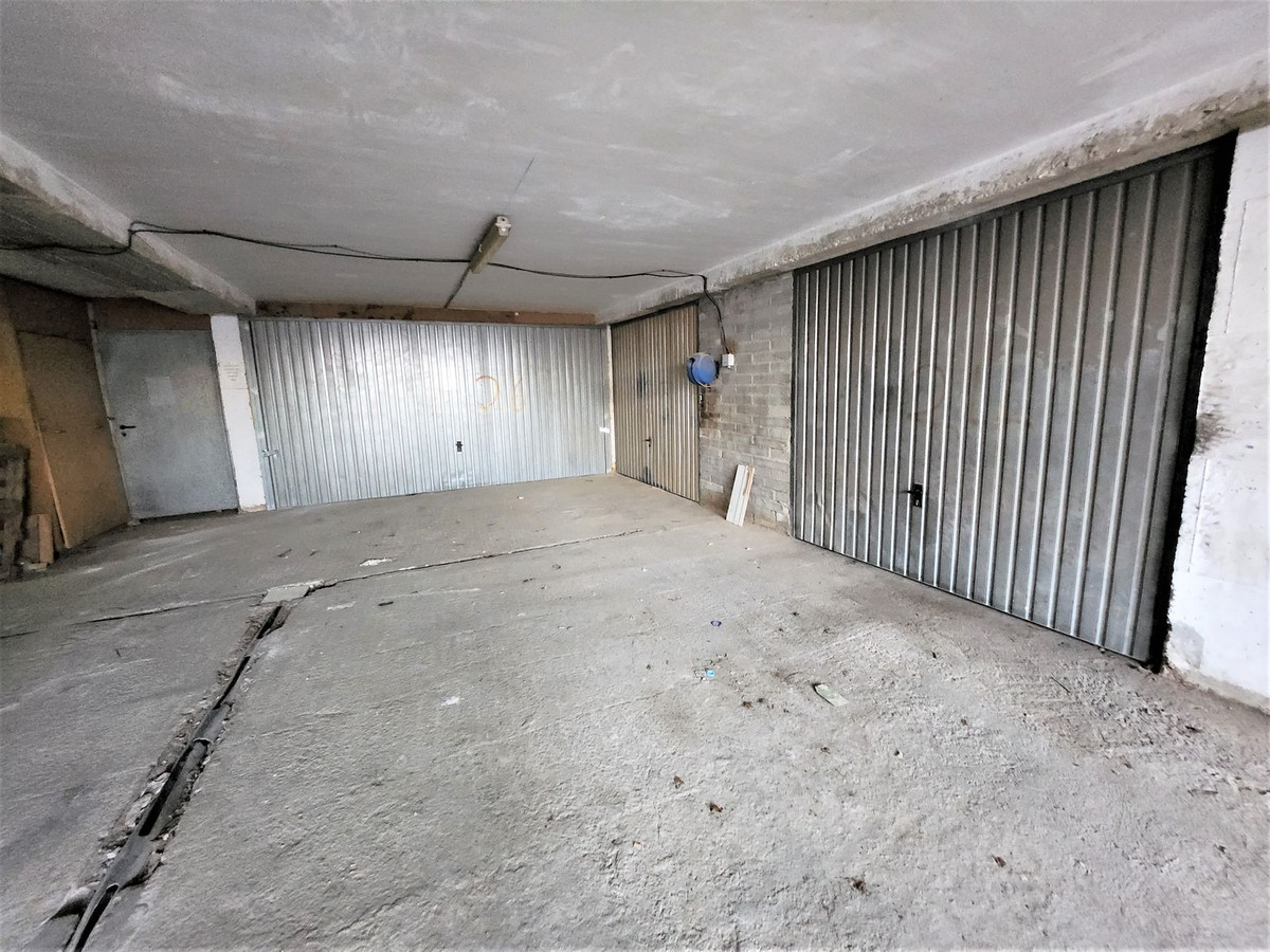 Commercial unit for sale in Manilva Costa Del Sol, Málaga, Spain