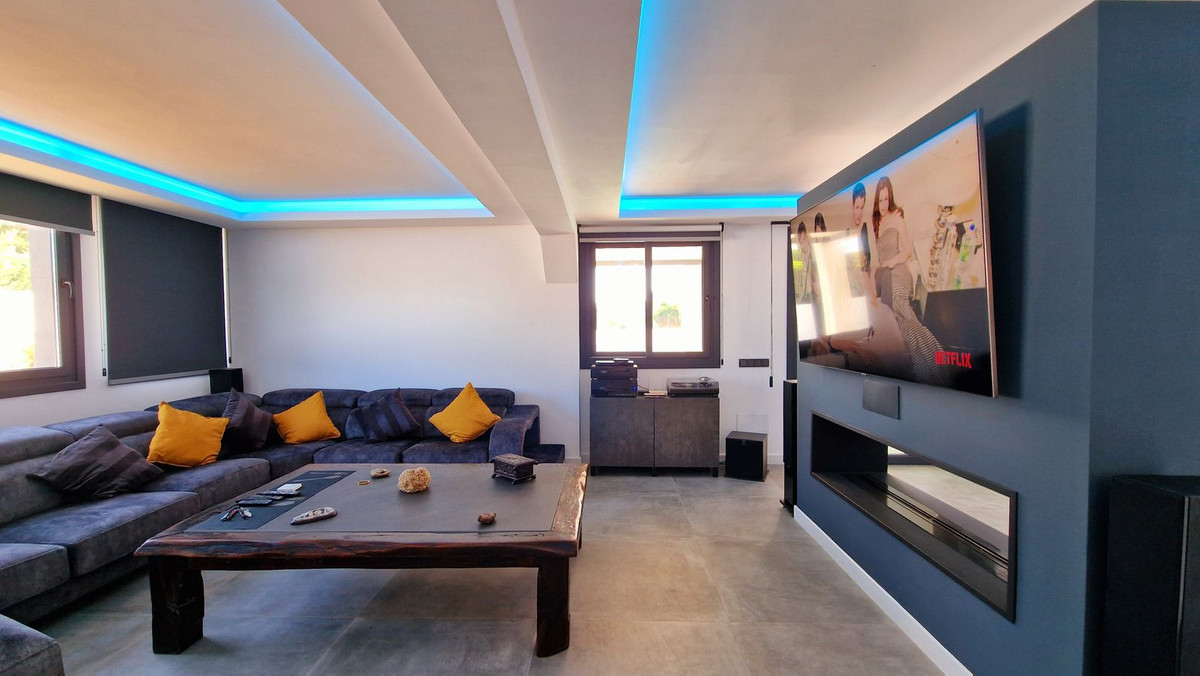 3 Bed Townhouse for sale in San Pedro De Alcántara Costa Del Sol, Málaga, Spain