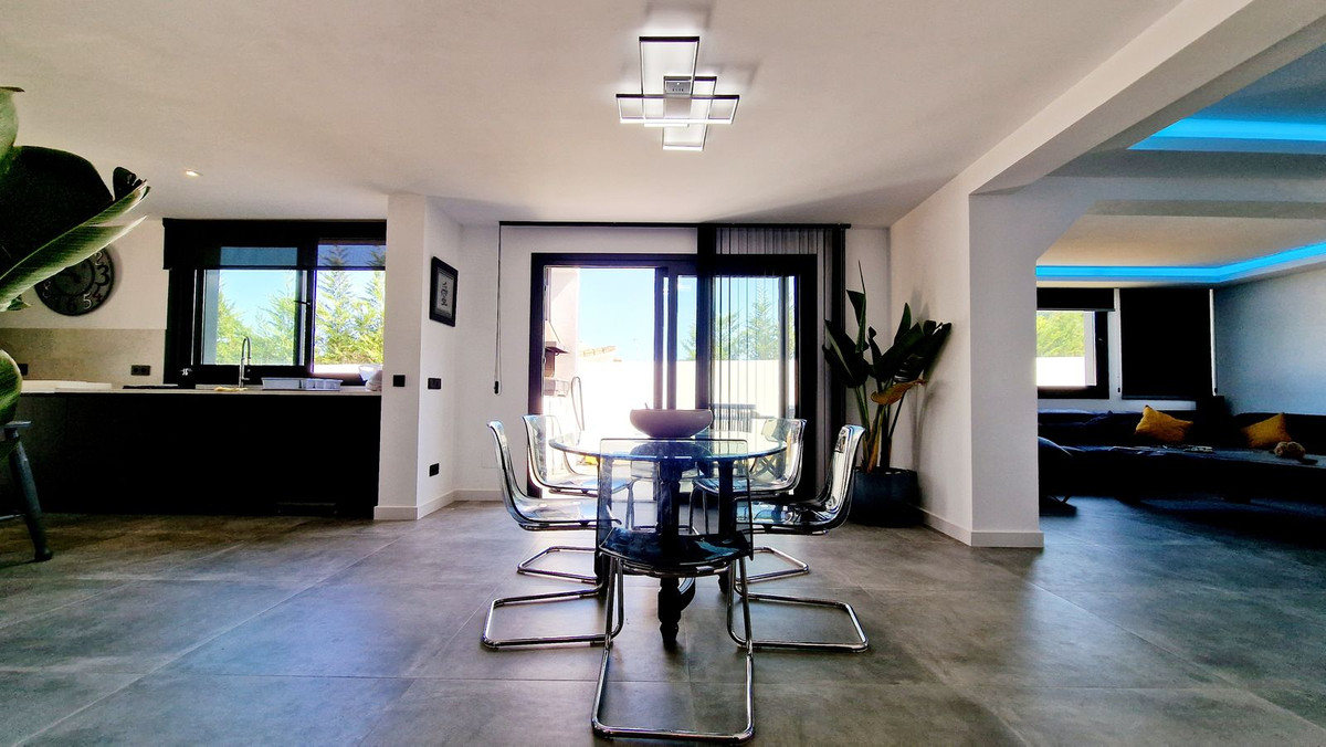 3 Bed Townhouse for sale in San Pedro De Alcántara Costa Del Sol, Málaga, Spain