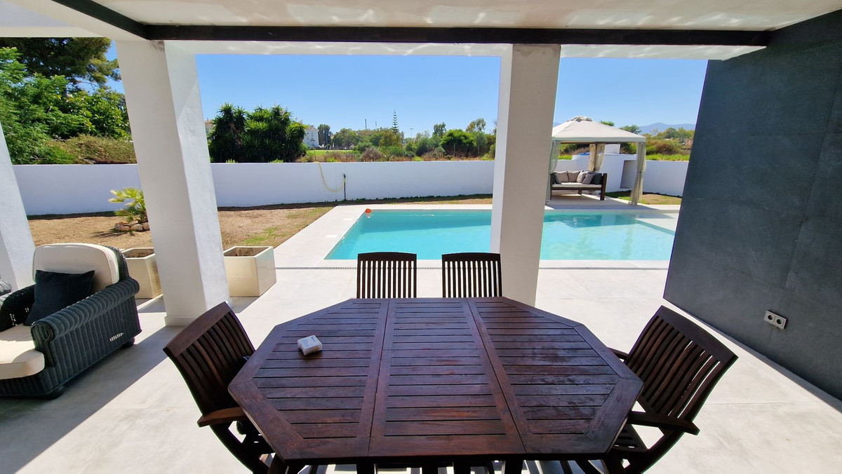 3 Bed Townhouse for sale in San Pedro De Alcántara Costa Del Sol, Málaga, Spain