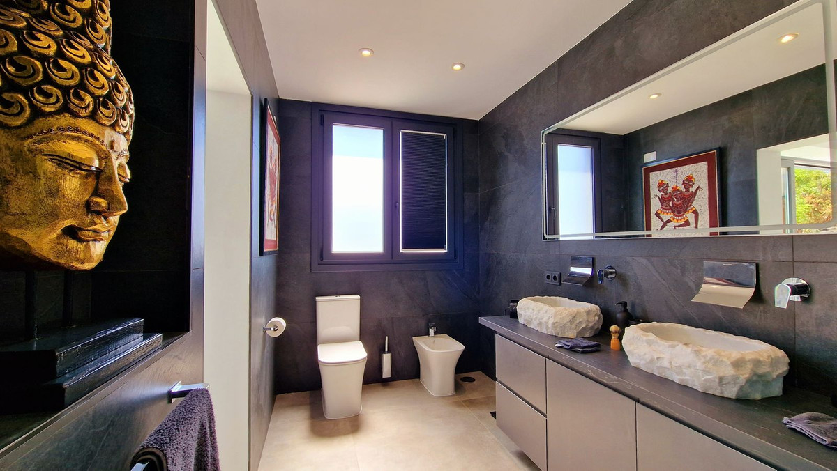 3 Bed Townhouse for sale in San Pedro De Alcántara Costa Del Sol, Málaga, Spain
