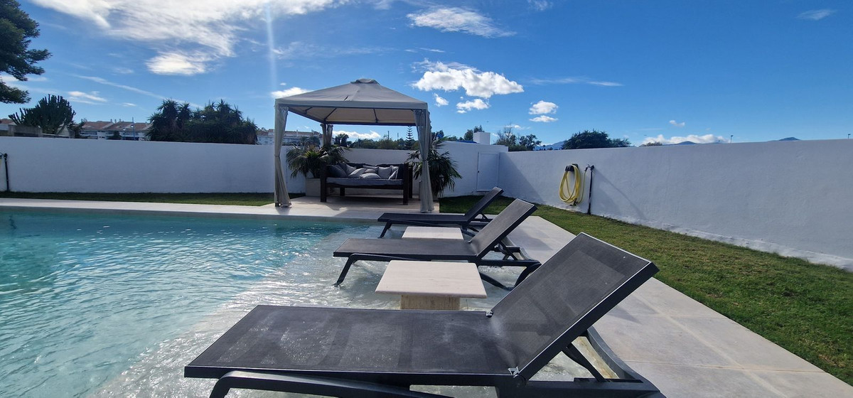 3 Bed Townhouse for sale in San Pedro De Alcántara Costa Del Sol, Málaga, Spain