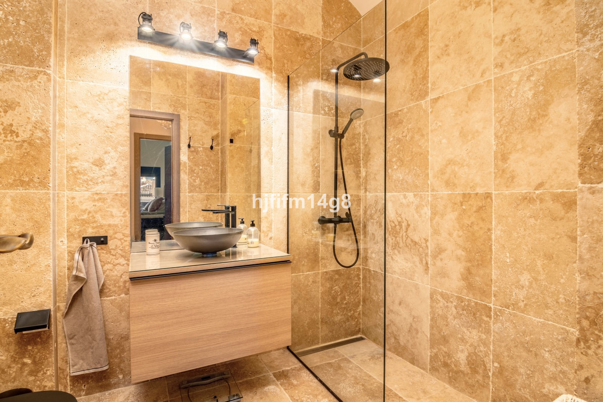 3 Bed Apartment for sale in Nueva Andalucía Costa Del Sol, Málaga, Spain