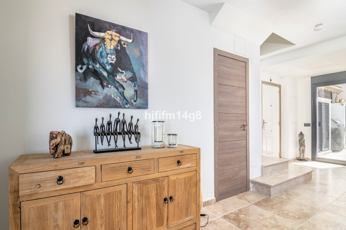 3 Bed Apartment for sale in Nueva Andalucía Costa Del Sol, Málaga, Spain