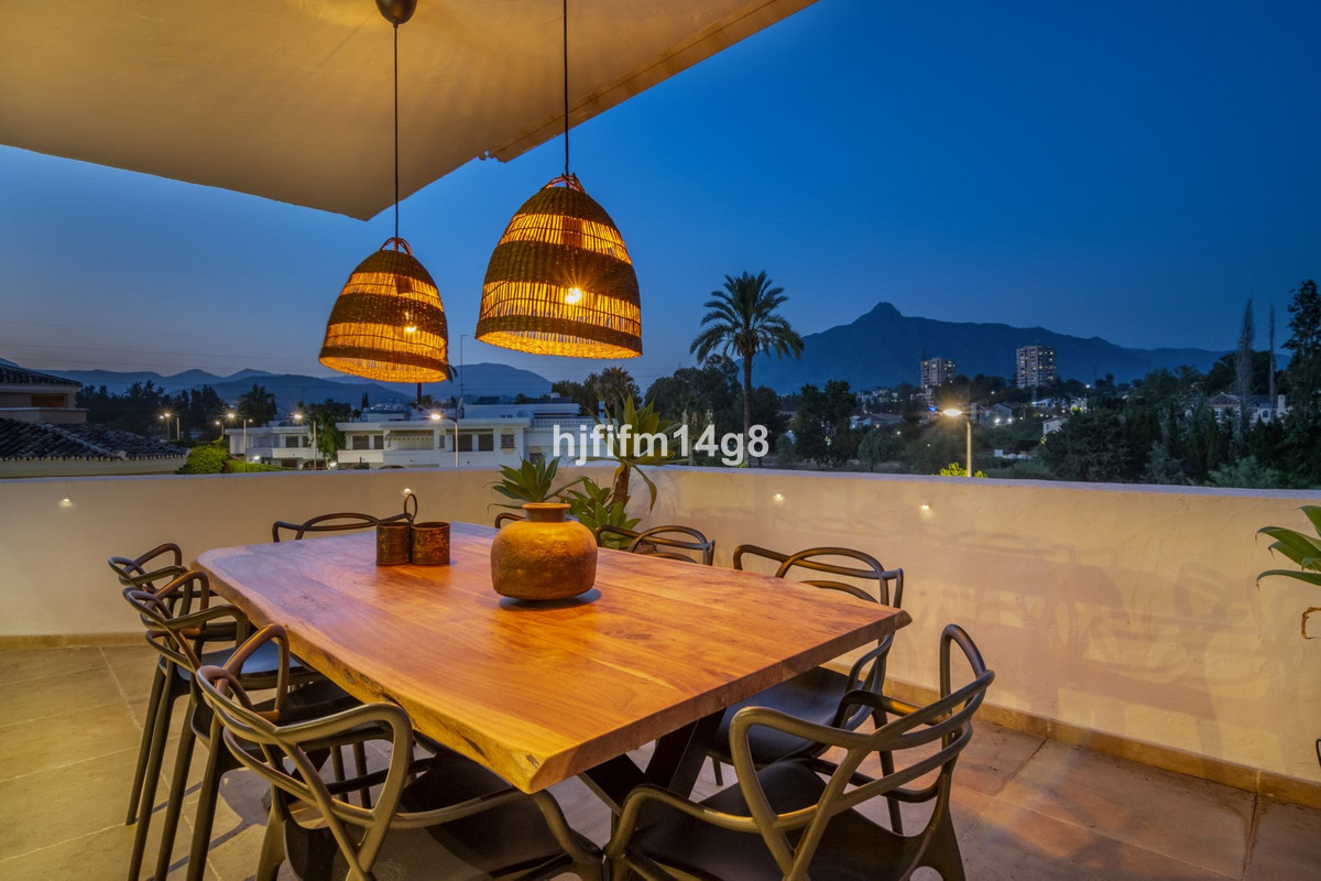 3 Bed Apartment for sale in Nueva Andalucía Costa Del Sol, Málaga, Spain