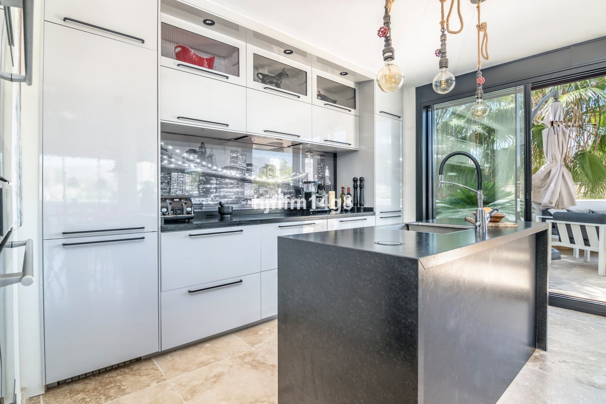 3 Bed Apartment for sale in Nueva Andalucía Costa Del Sol, Málaga, Spain