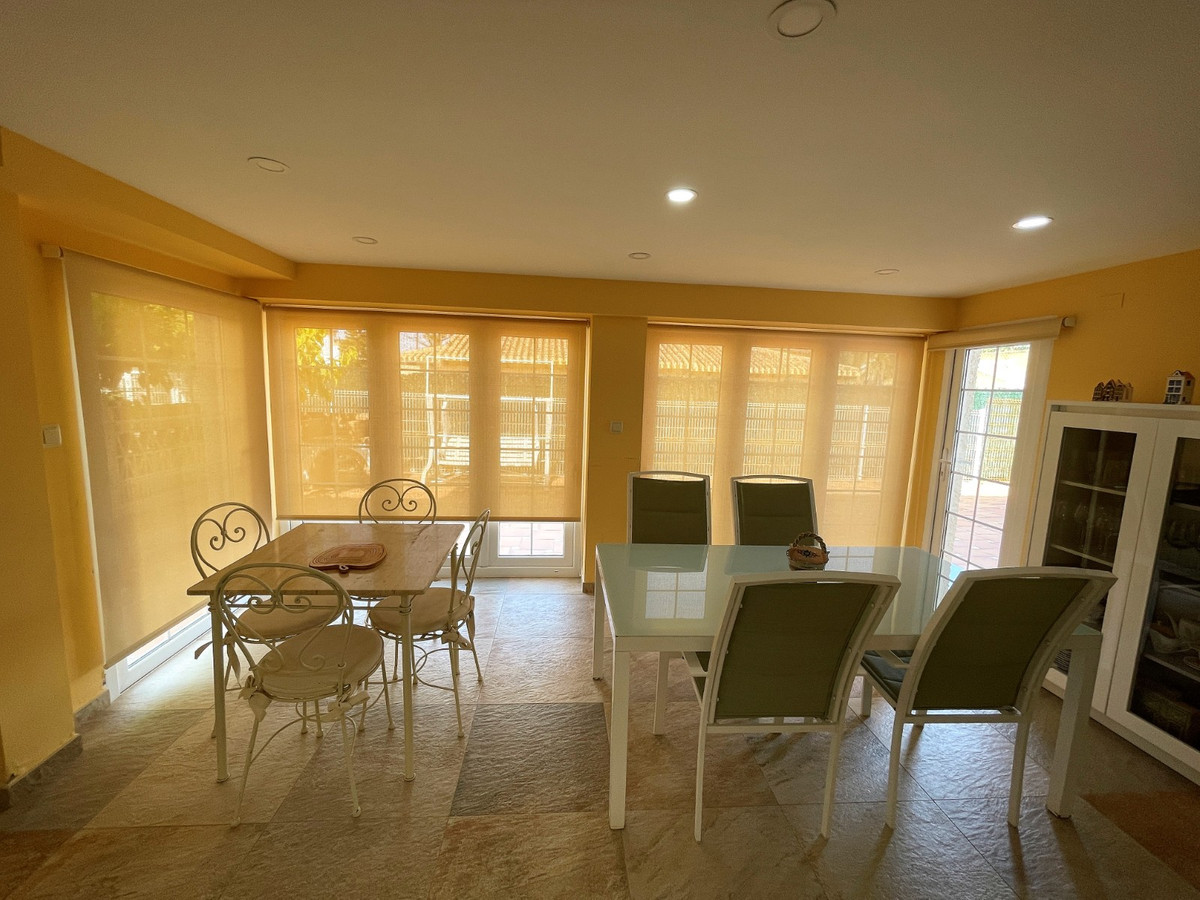 8 Bed Townhouse for sale in Cabo Roig Costa Blanca, Alicante, Spain