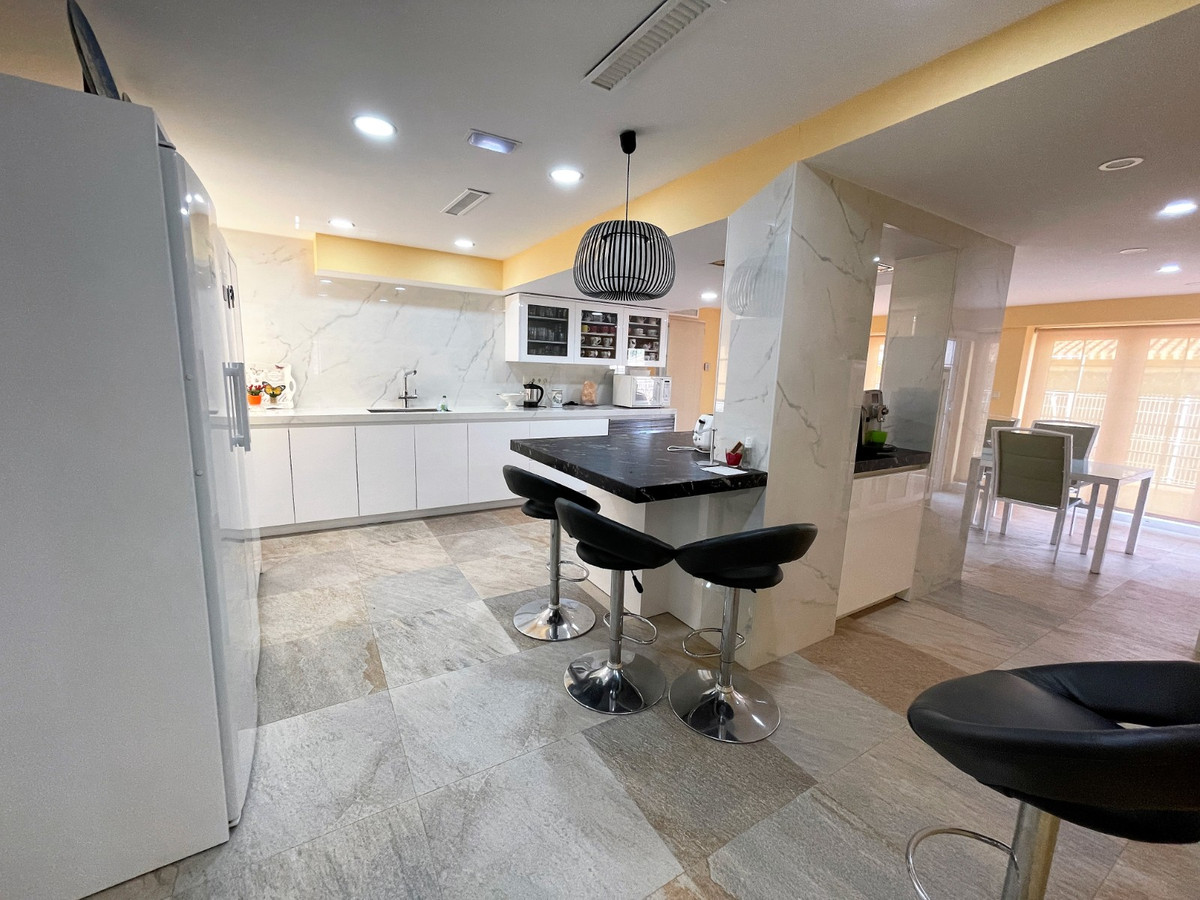 8 Bed Townhouse for sale in Cabo Roig Costa Blanca, Alicante, Spain