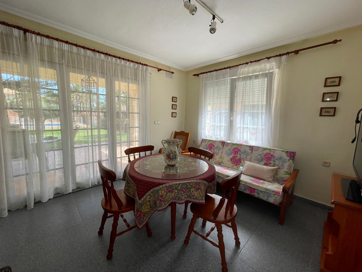 8 Bed Townhouse for sale in Cabo Roig Costa Blanca, Alicante, Spain