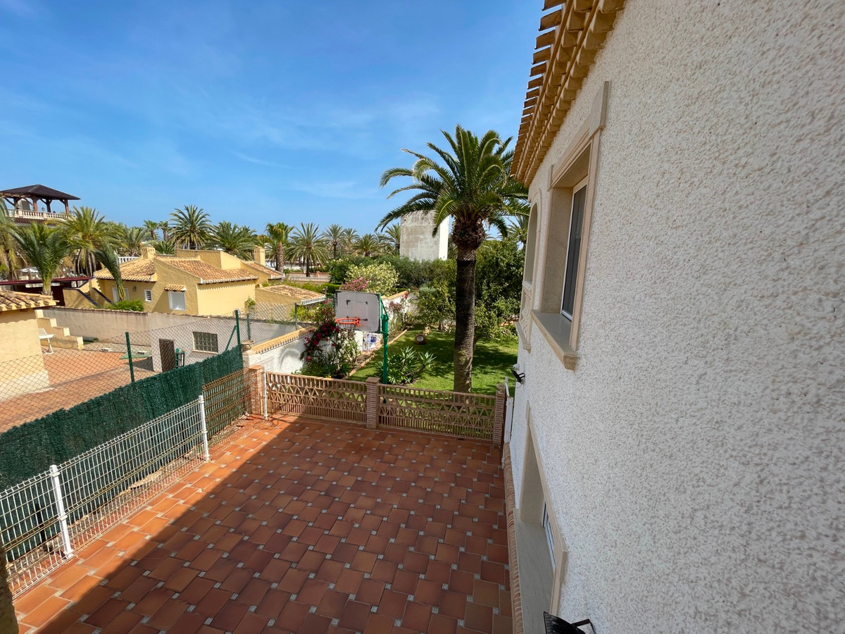 8 Bed Townhouse for sale in Cabo Roig Costa Blanca, Alicante, Spain