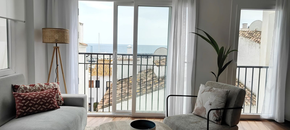 2 Bed Apartment for sale in Puerto Banús Costa Del Sol, Málaga, Spain