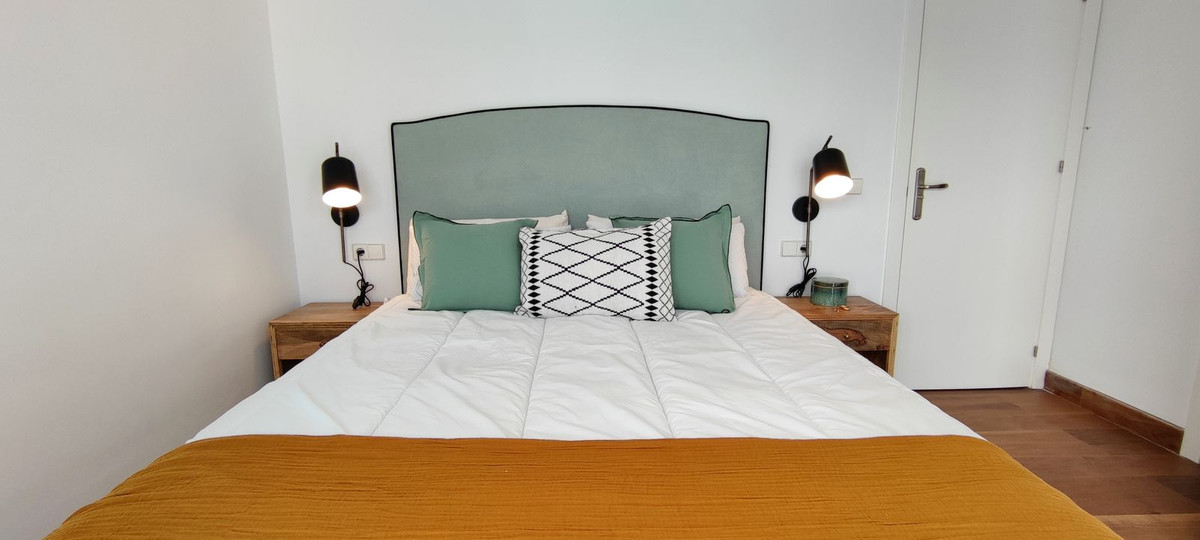 2 Bed Apartment for sale in Puerto Banús Costa Del Sol, Málaga, Spain