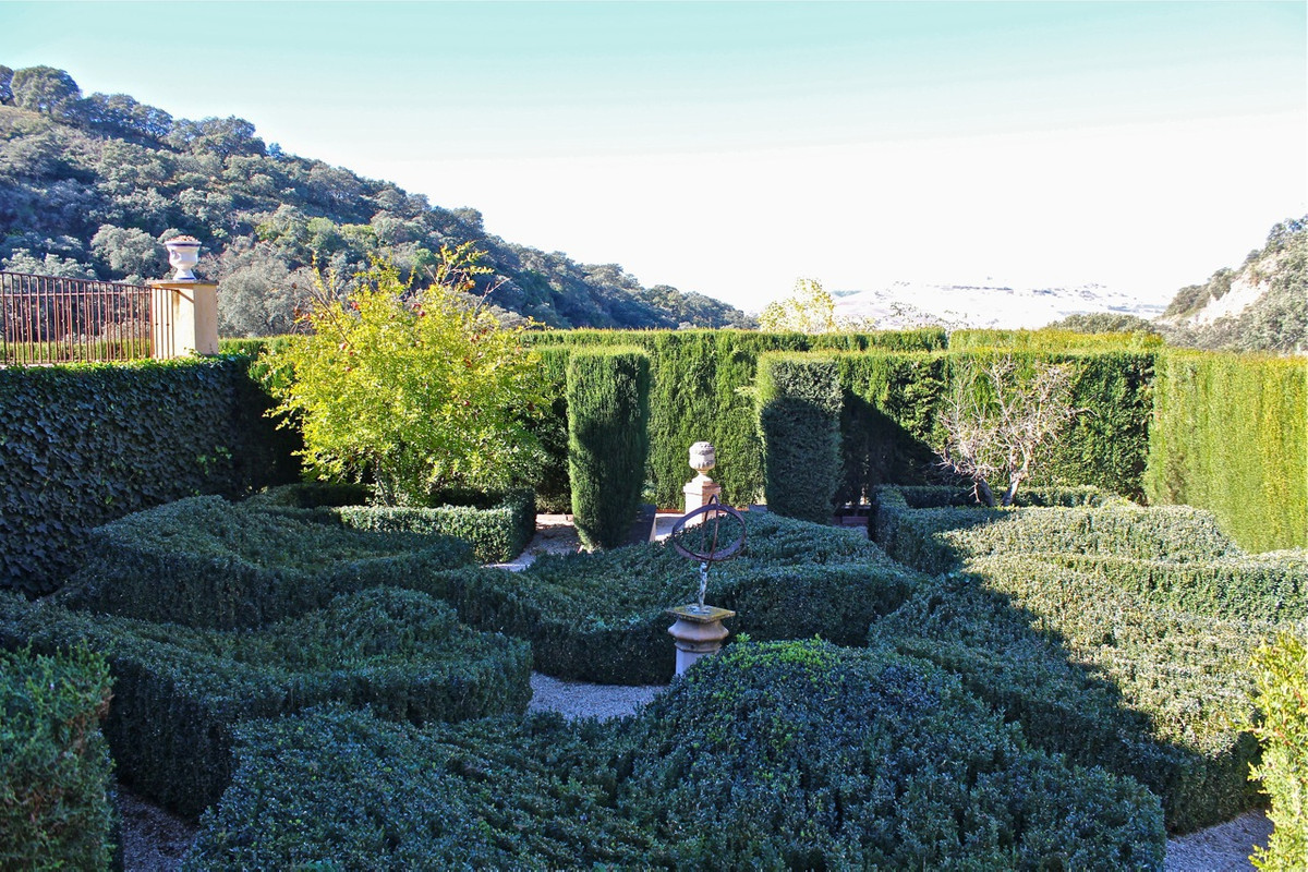 Se vende Finca - Cortijo de 6 dormitorios en Costa Del Sol, Málaga, España