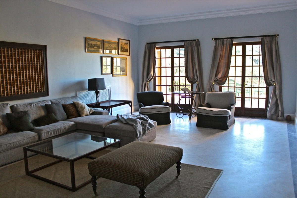 Se vende Finca - Cortijo de 6 dormitorios en Costa Del Sol, Málaga, España