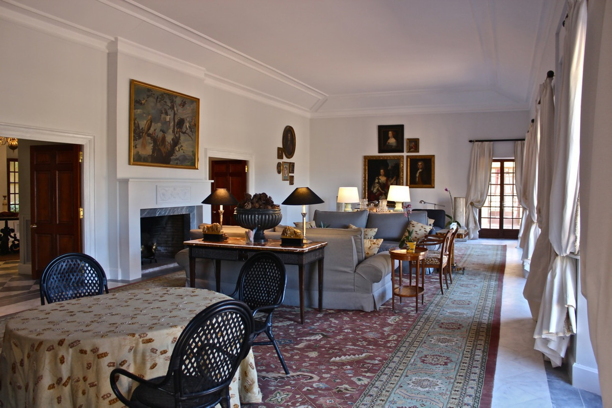 Se vende Finca - Cortijo de 6 dormitorios en Costa Del Sol, Málaga, España