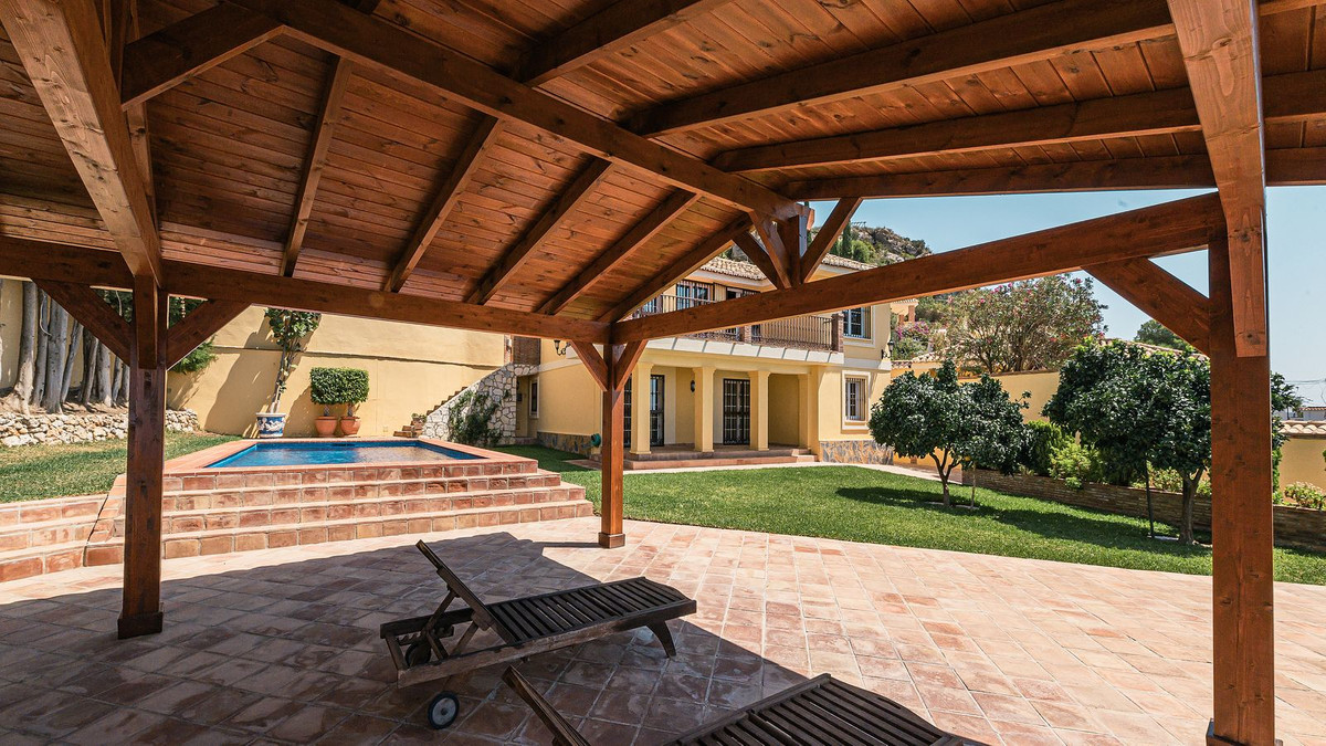 3 Bed Townhouse for sale in La Capellania Costa Del Sol, Málaga, Spain