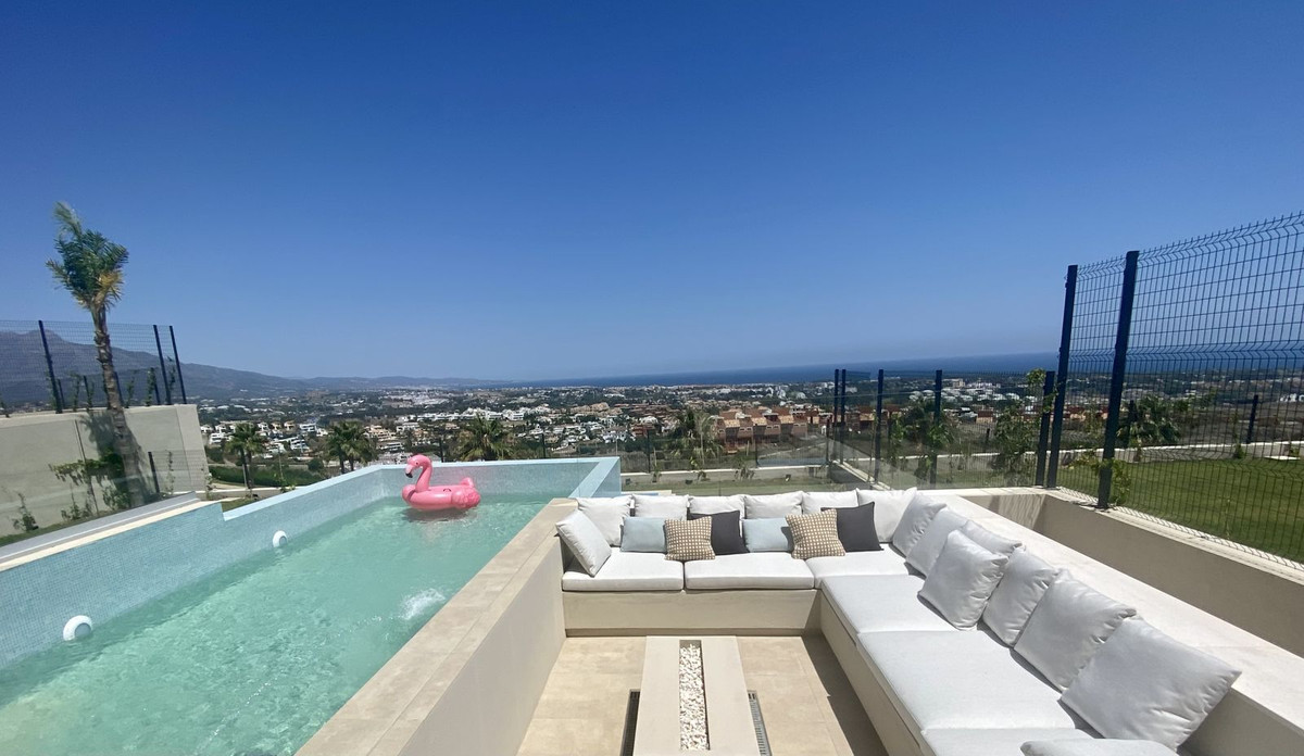 Se vende Villa - Chalet de 5 dormitorios en Costa Del Sol, Málaga, España